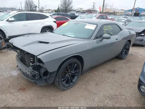 2C3CDZAG3JH310873 2018 DODGE CHALLENGER - Image 2