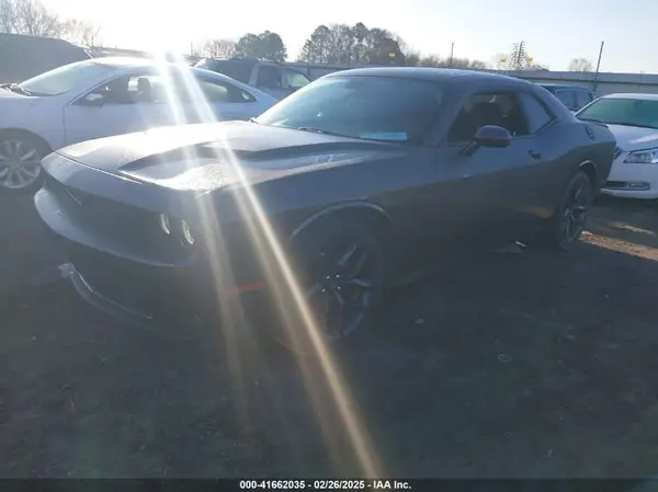 2C3CDZAG3KH566836 2019 DODGE CHALLENGER - Image 2