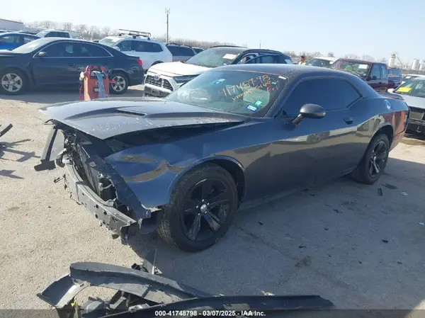 2C3CDZAG3KH668752 2019 DODGE CHALLENGER - Image 2