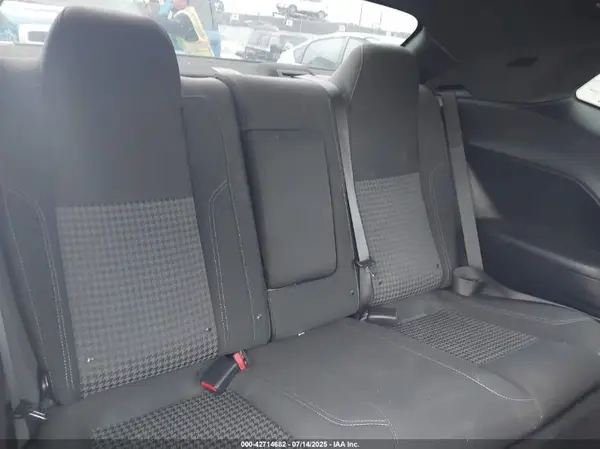 2C3CDZAG3KH674079 2019 DODGE CHALLENGER - Image 8