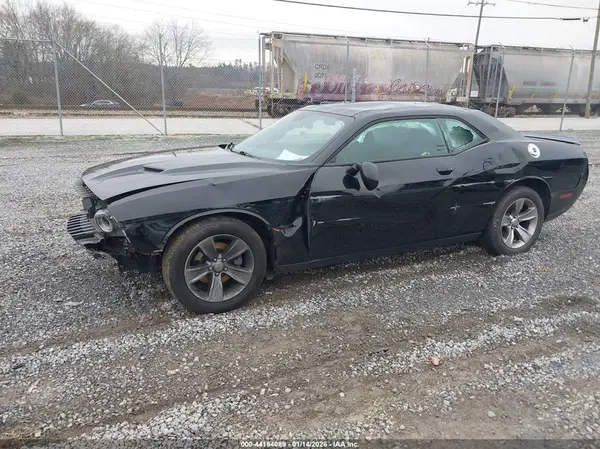 2C3CDZAG3KH675166 2019 DODGE CHALLENGER - Image 2