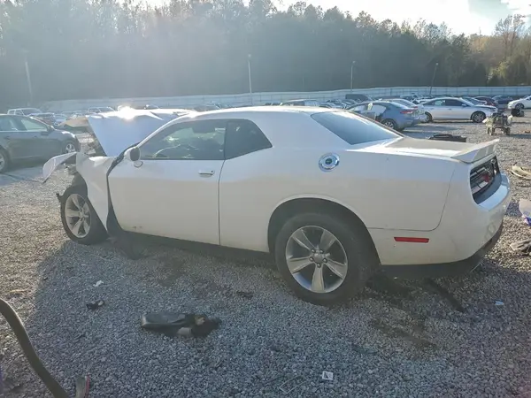 2C3CDZAG3KH711955 2019 DODGE CHALLENGER - Image 2