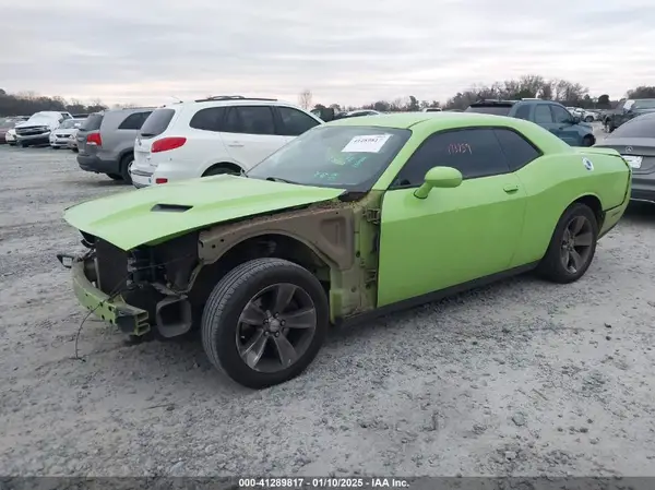 2C3CDZAG3KH731932 2019 DODGE CHALLENGER - Image 2