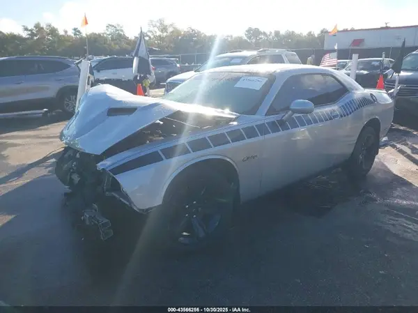 2C3CDZAG3KH748021 2019 DODGE CHALLENGER - Image 2