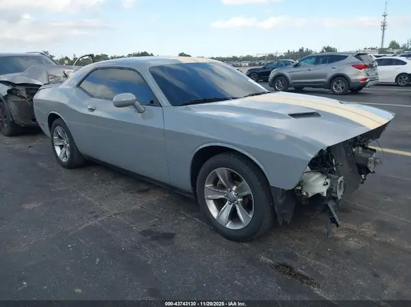 2C3CDZAG3LH206709 2020 DODGE CHALLENGER - Image 1