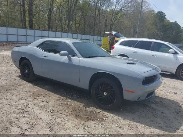 2C3CDZAG3MH587074 2021 DODGE CHALLENGER - Image 1