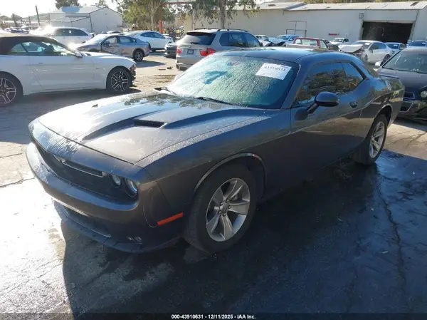 2C3CDZAG3NH144277 2022 DODGE CHALLENGER - Image 2