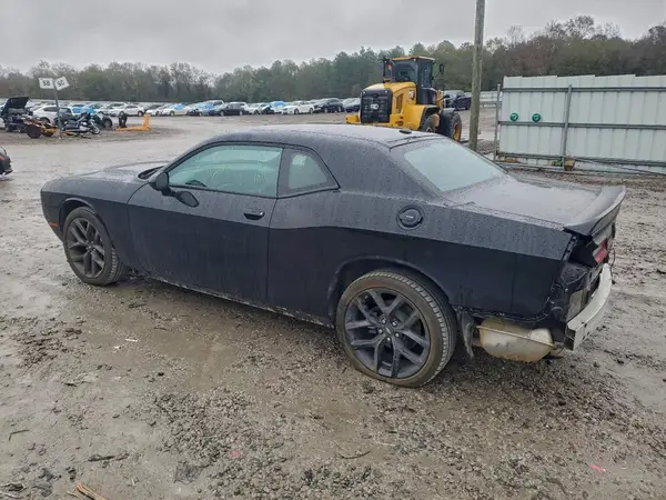 2C3CDZAG3PH571283 2023 DODGE CHALLENGER - Image 2