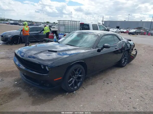 2C3CDZAG3PH594045 2023 DODGE CHALLENGER - Image 2