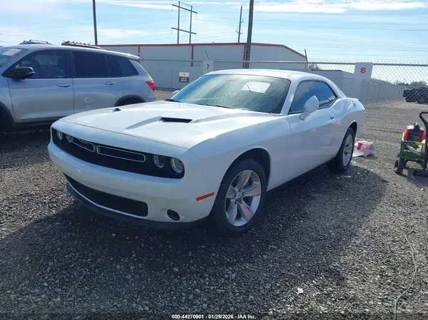 2C3CDZAG3PH596314 2023 DODGE CHALLENGER - Image 2