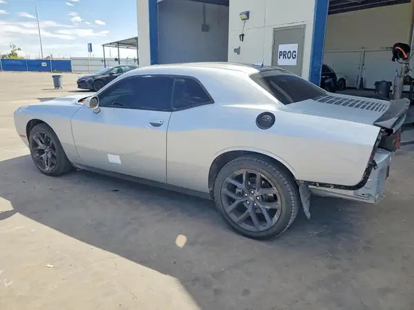 2C3CDZAG3PH637654 2023 DODGE CHALLENGER - Image 2