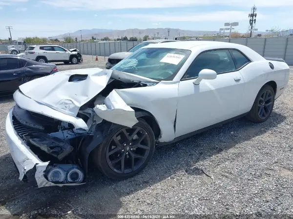 2C3CDZAG3PH693044 2023 DODGE CHALLENGER - Image 2