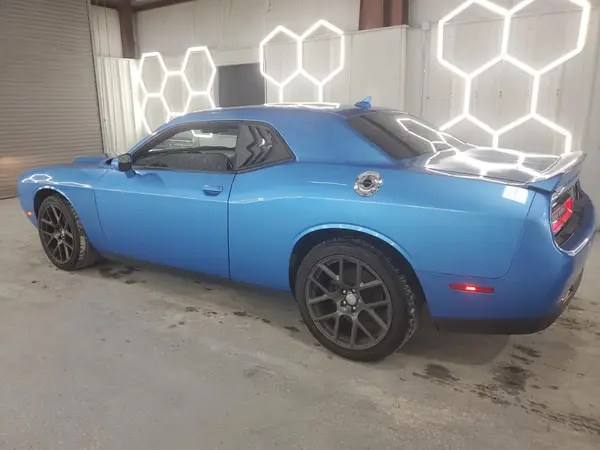 2C3CDZAG4GH108052 2016 DODGE CHALLENGER - Image 2