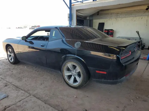 2C3CDZAG4GH113574 2016 DODGE CHALLENGER - Image 2