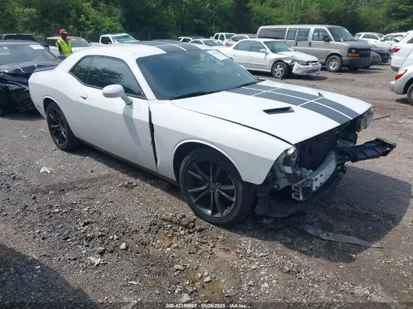 2C3CDZAG4GH131542 2016 DODGE CHALLENGER - Image 1