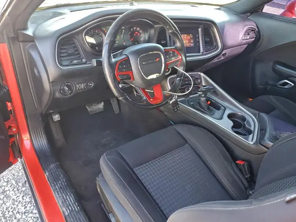 2C3CDZAG4GH136577 2016 DODGE CHALLENGER - Image 8