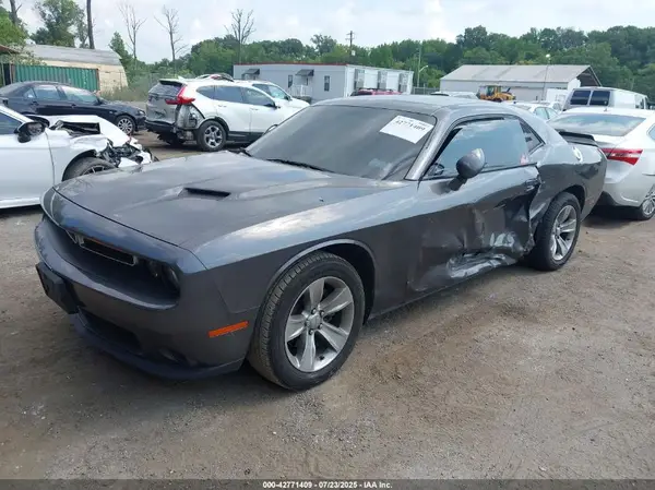 2C3CDZAG4GH137342 2016 DODGE CHALLENGER - Image 2