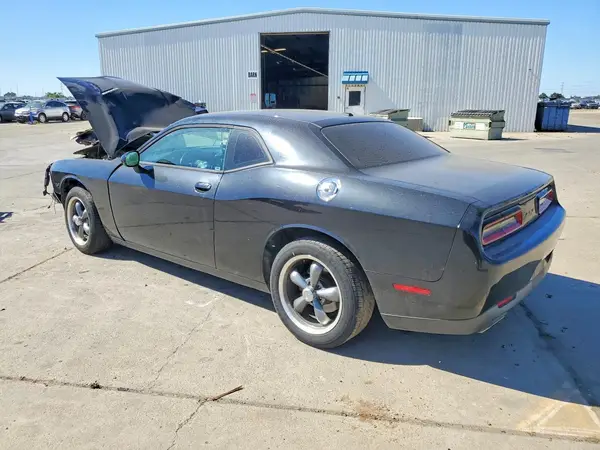 2C3CDZAG4GH137390 2016 DODGE CHALLENGER - Image 2
