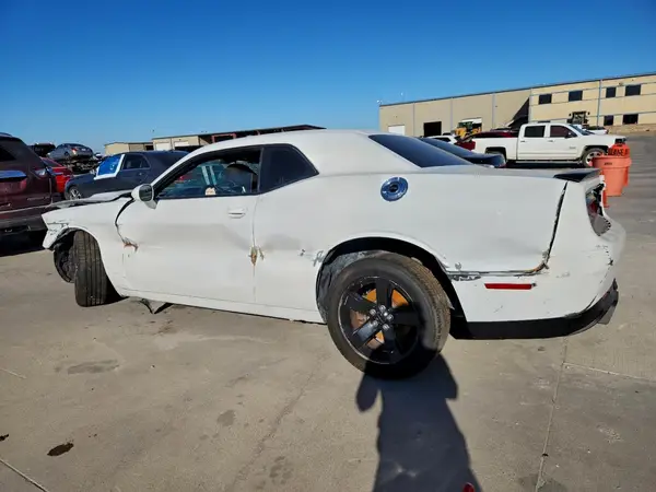 2C3CDZAG4GH158711 2016 DODGE CHALLENGER - Image 2