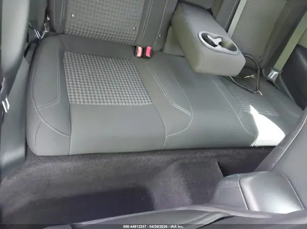 2C3CDZAG4GH169014 2016 DODGE CHALLENGER - Image 8