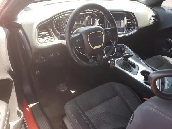 2C3CDZAG4GH171801 2016 DODGE CHALLENGER - Image 8