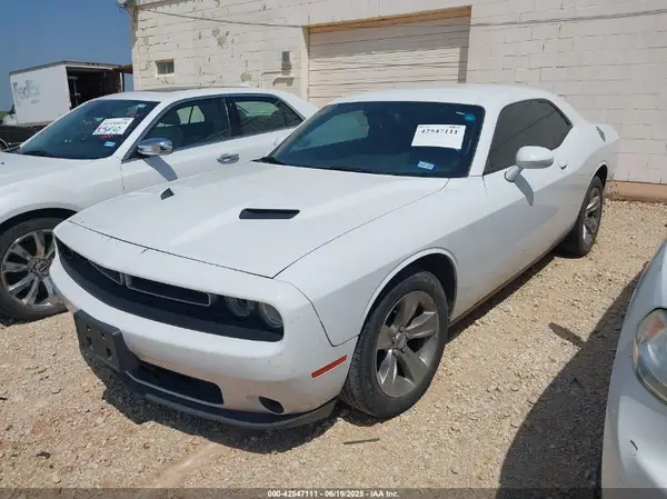 2C3CDZAG4GH183737 2016 DODGE CHALLENGER - Image 2