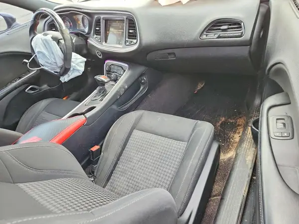 2C3CDZAG4GH184676 2016 DODGE CHALLENGER - Image 8