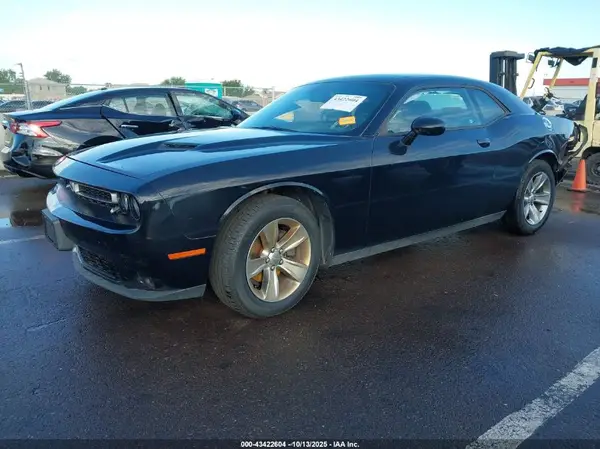 2C3CDZAG4GH193166 2016 DODGE CHALLENGER - Image 2