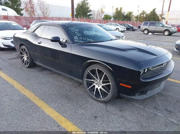 2C3CDZAG4GH217479 2016 DODGE CHALLENGER - Image 1