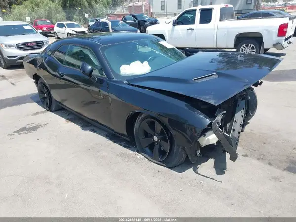 2C3CDZAG4GH240213 2016 DODGE CHALLENGER - Image 1
