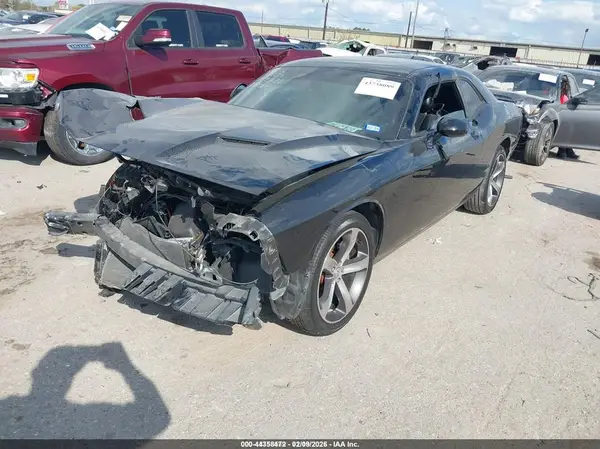 2C3CDZAG4GH240695 2016 DODGE CHALLENGER - Image 2