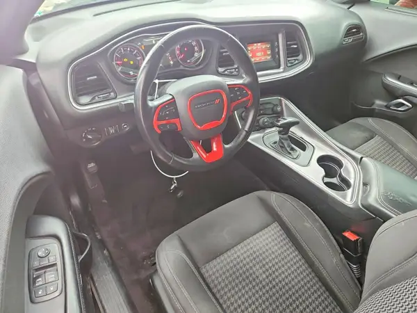2C3CDZAG4GH250580 2016 DODGE CHALLENGER - Image 8