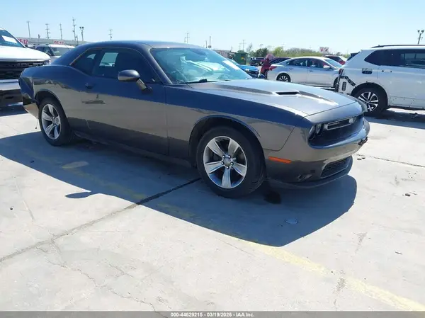 2C3CDZAG4GH285023 2016 DODGE CHALLENGER - Image 1