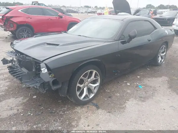 2C3CDZAG4GH329960 2016 DODGE CHALLENGER - Image 2