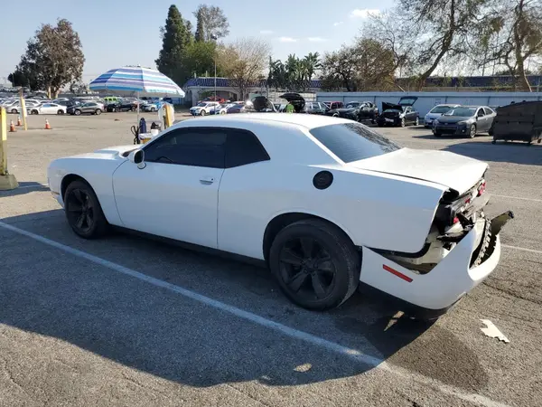 2C3CDZAG4GH331935 2016 DODGE CHALLENGER - Image 2