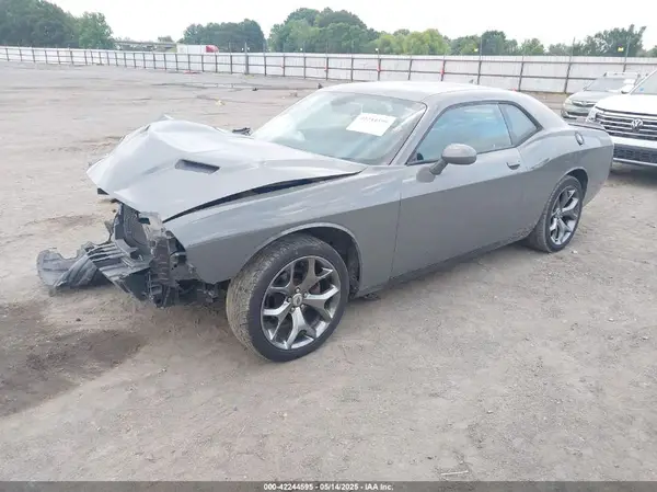 2C3CDZAG4HH544689 2017 DODGE CHALLENGER - Image 2