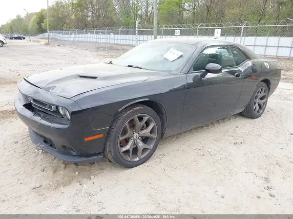 2C3CDZAG4HH560620 2017 DODGE CHALLENGER - Image 2