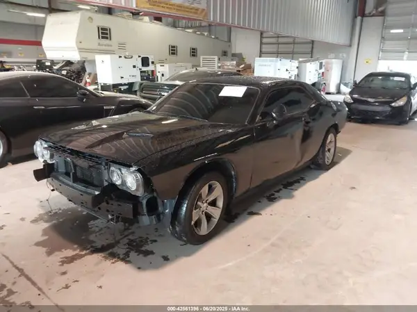 2C3CDZAG4HH573190 2017 DODGE CHALLENGER - Image 2
