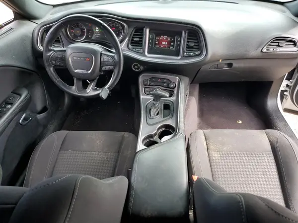 2C3CDZAG4HH573822 2017 DODGE CHALLENGER - Image 8