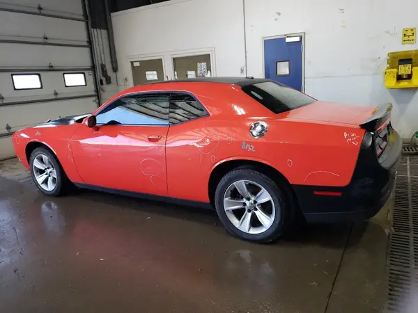 2C3CDZAG4HH587199 2017 DODGE CHALLENGER - Image 2