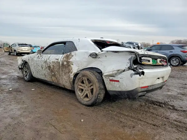 2C3CDZAG4HH589003 2017 DODGE CHALLENGER - Image 2