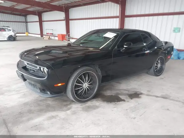 2C3CDZAG4HH589146 2017 DODGE CHALLENGER - Image 2