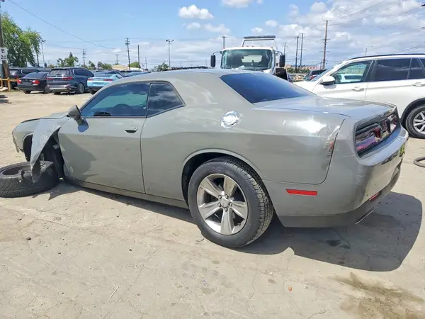2C3CDZAG4HH629175 2017 DODGE CHALLENGER - Image 2
