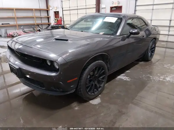 2C3CDZAG4HH629306 2017 DODGE CHALLENGER - Image 2
