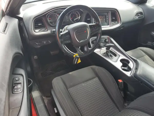 2C3CDZAG4HH631668 2017 DODGE CHALLENGER - Image 8
