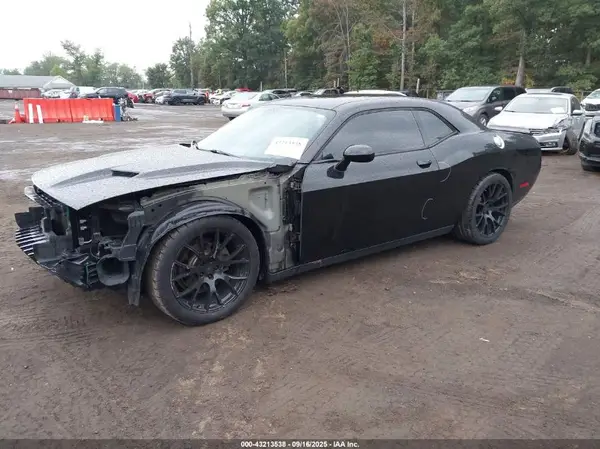 2C3CDZAG4HH639737 2017 DODGE CHALLENGER - Image 2