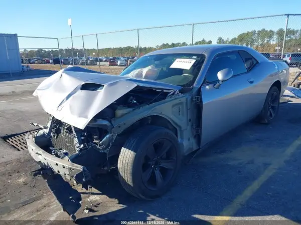 2C3CDZAG4HH658269 2017 DODGE CHALLENGER - Image 2