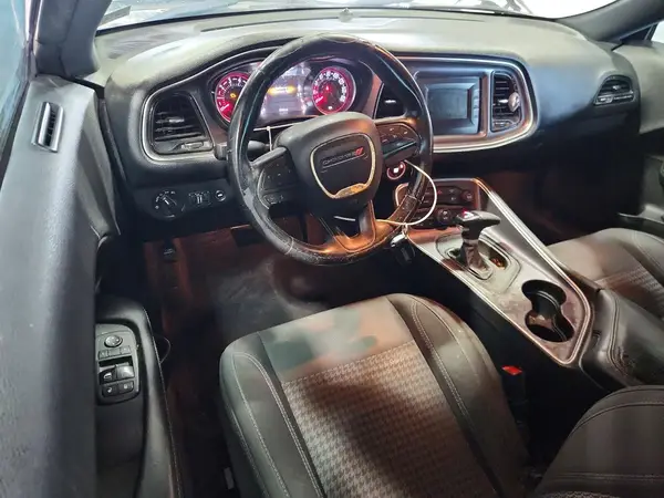2C3CDZAG4HH658949 2017 DODGE CHALLENGER - Image 8