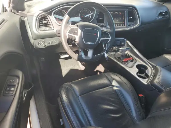 2C3CDZAG4HH664394 2017 DODGE CHALLENGER - Image 8