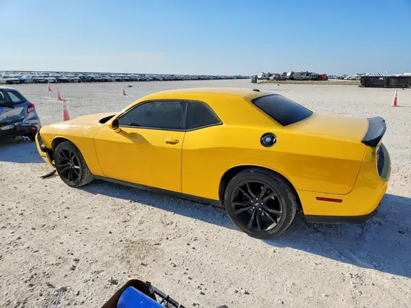 2C3CDZAG4HH665688 2017 DODGE CHALLENGER - Image 2